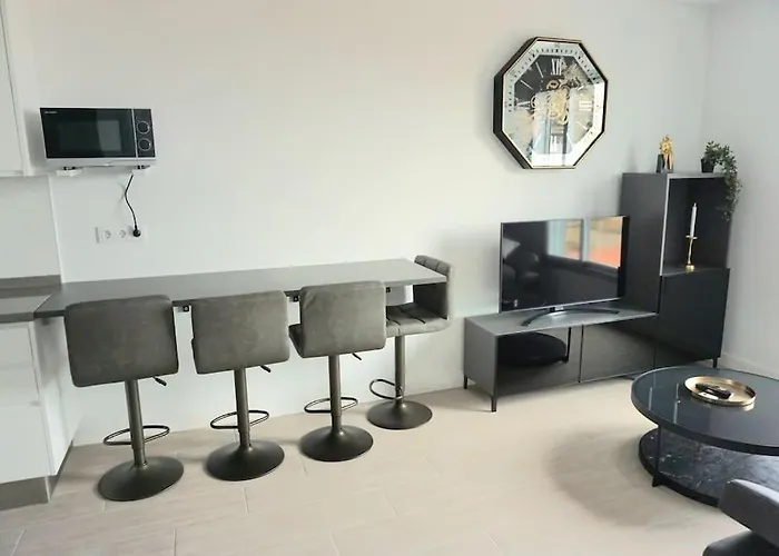 Apartment Edif La Luz No 4 With Big Private Terrace Los Silos